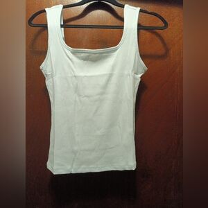 NIA Woman's NWT Square Neck Tank Top Size Medium Baby Blue